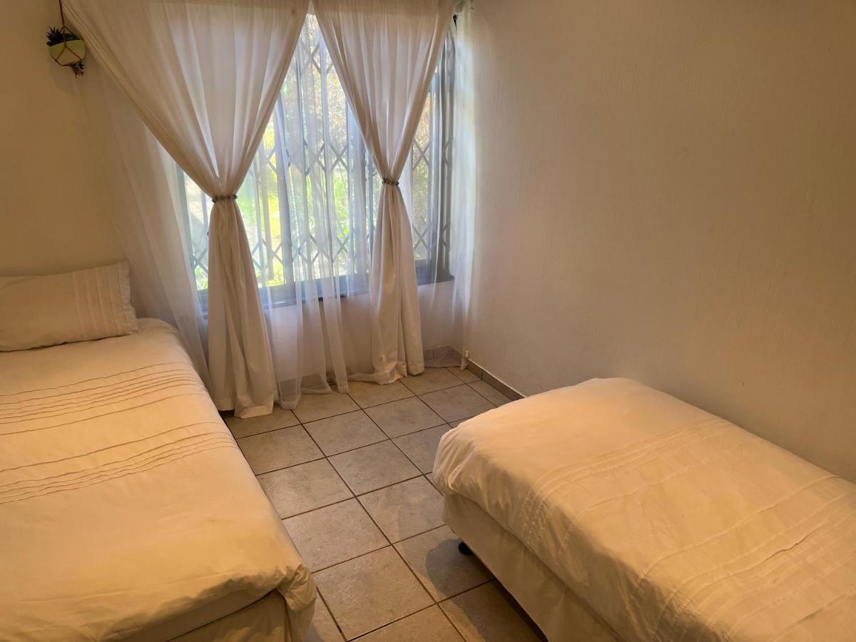 Mtunzi Park, 39 Peaceful Shores Scottburgh Exterior foto
