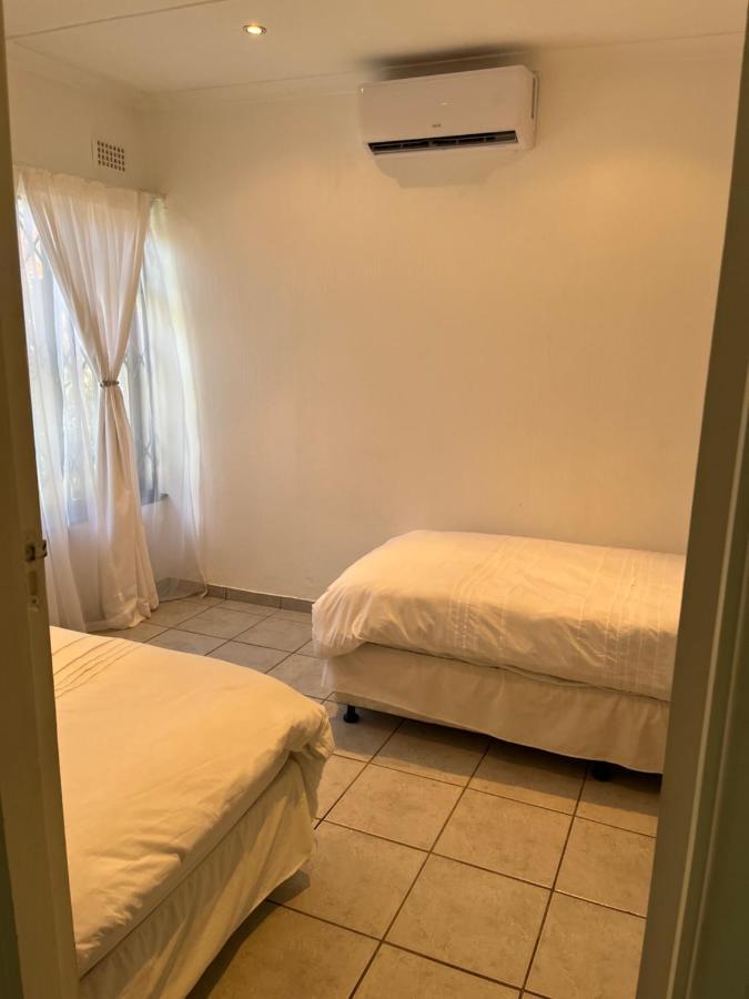 Mtunzi Park, 39 Peaceful Shores Scottburgh Exterior foto